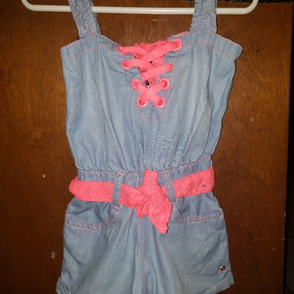 3 Girls Rompers - Picture 13 of 16